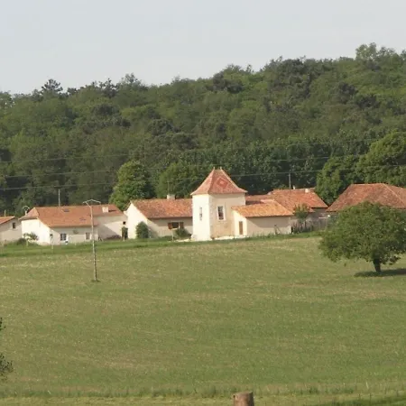 De Charme 17eme S. Avec Jardin Clos, Proche Foret Et Aubeterre, Internet Fibre, Animaux Ok - Fr-1-653-42 Holiday home *