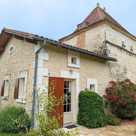 Ferienhaus De Charme Avec Wifi Et Animaux Admis - Fr-1-653-42 Saint-Romain (Charente)