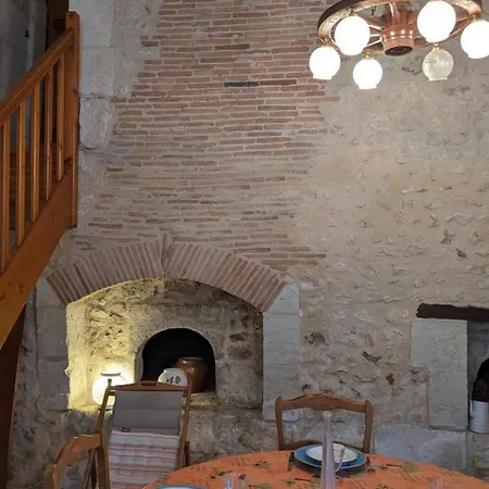 Holiday home De Charme 17eme S. Avec Jardin Clos, Proche Foret Et Aubeterre, Internet Fibre, Animaux Ok - Fr-1-653-42