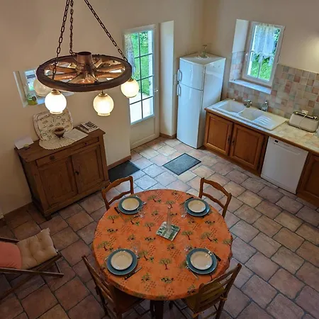 De Charme Avec Wifi Et Animaux Admis - Fr-1-653-42 * Saint-Romain (Charente)