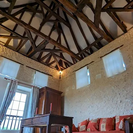 Ferienhaus De Charme Avec Wifi Et Animaux Admis - Fr-1-653-42 Saint-Romain (Charente)