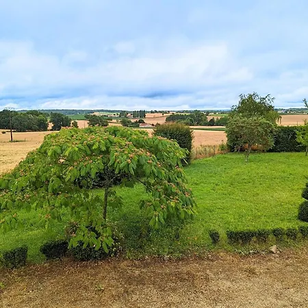 De Charme 17eme S. Avec Jardin Clos, Proche Foret Et Aubeterre, Internet Fibre, Animaux Ok - Fr-1-653-42 Saint-Romain (Charente)