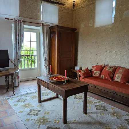 De Charme Avec Wifi Et Animaux Admis - Fr-1-653-42 * Saint-Romain (Charente)